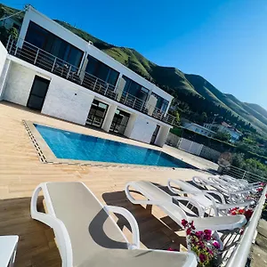  Guest house Iart